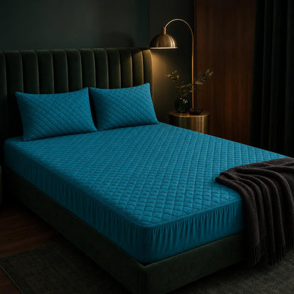 Combo Protector de Colchón 80% Impermeable + Protectores de Almohada